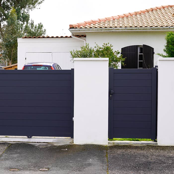 Commandez votre carport ou abri-voiture en aluminium et PVC à Saint-Florent-sur-Cher, près de Saint-Amand-Montrond et Bourges dans le Cher (18).